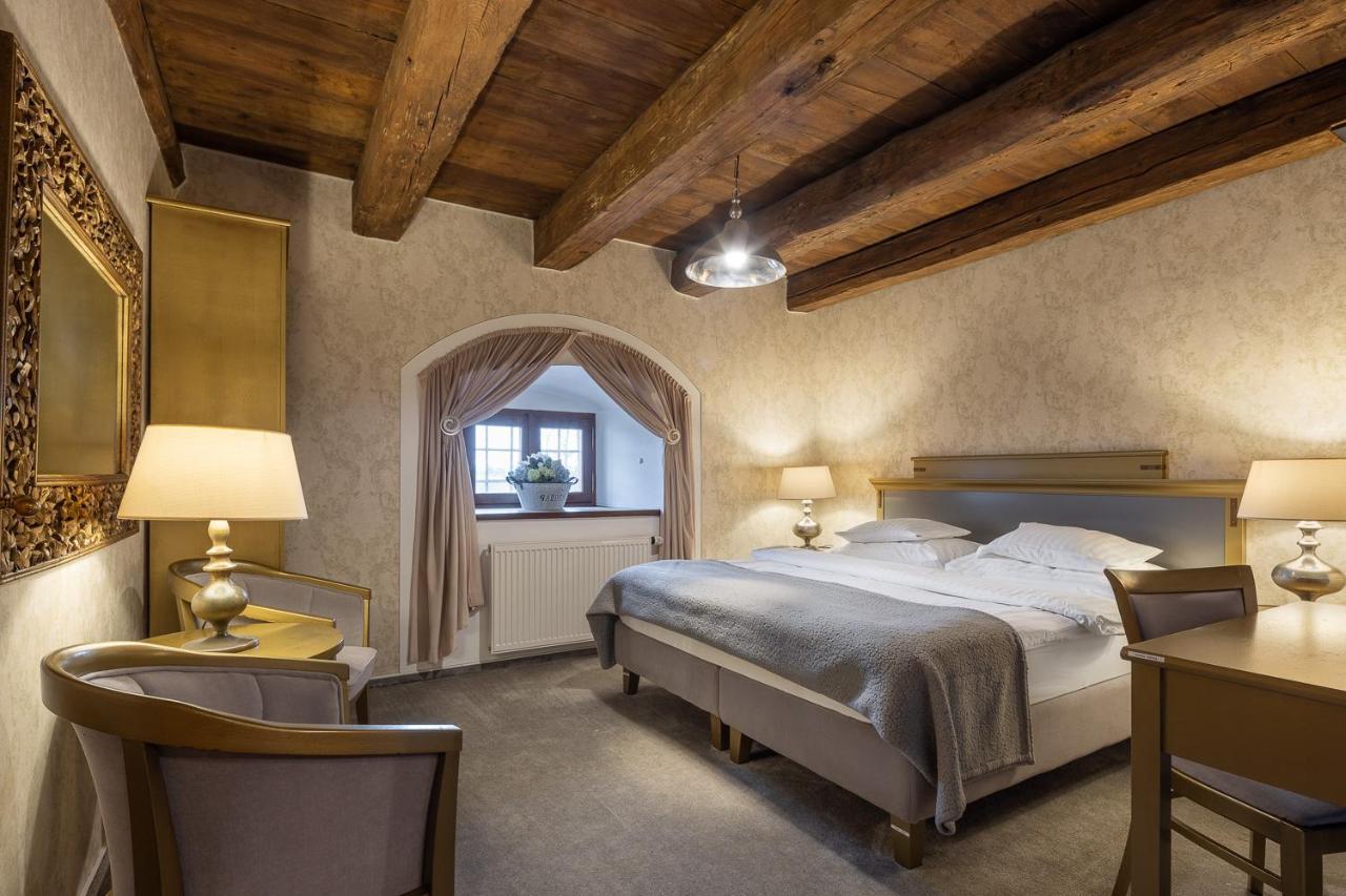 Pytloun Chateau Hotel Ctenice プラハ エクステリア 写真