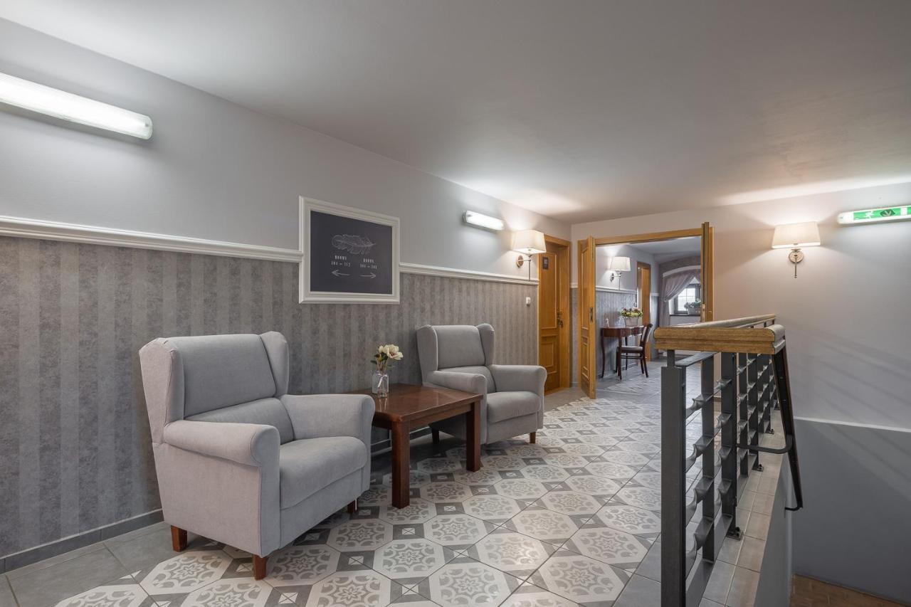 Pytloun Chateau Hotel Ctenice プラハ エクステリア 写真