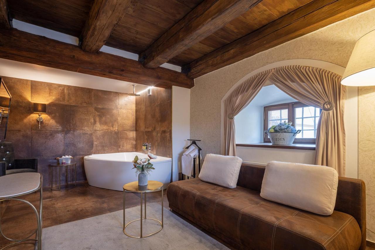 Pytloun Chateau Hotel Ctenice プラハ エクステリア 写真