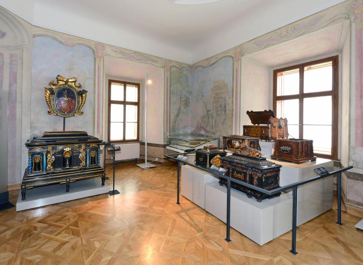 Pytloun Chateau Hotel Ctenice プラハ エクステリア 写真