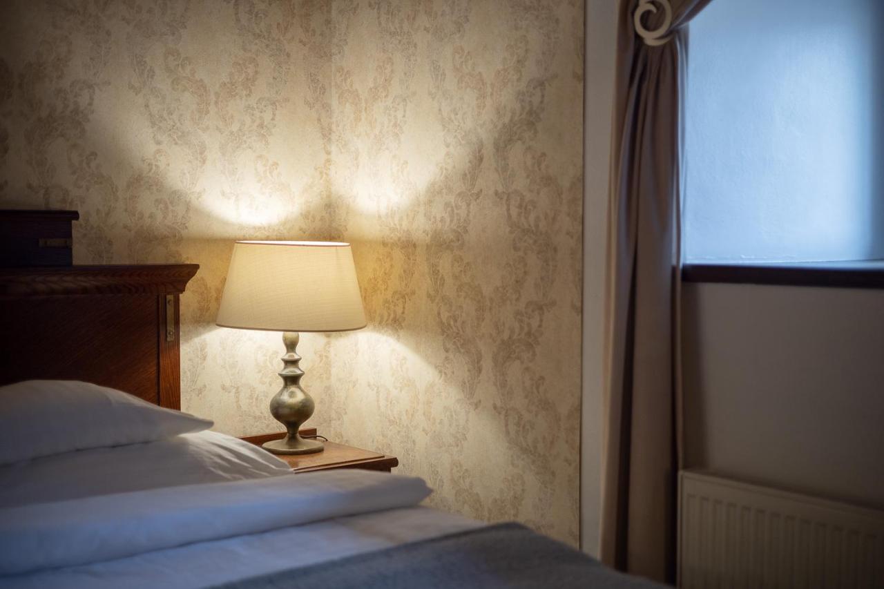 Pytloun Chateau Hotel Ctenice プラハ エクステリア 写真